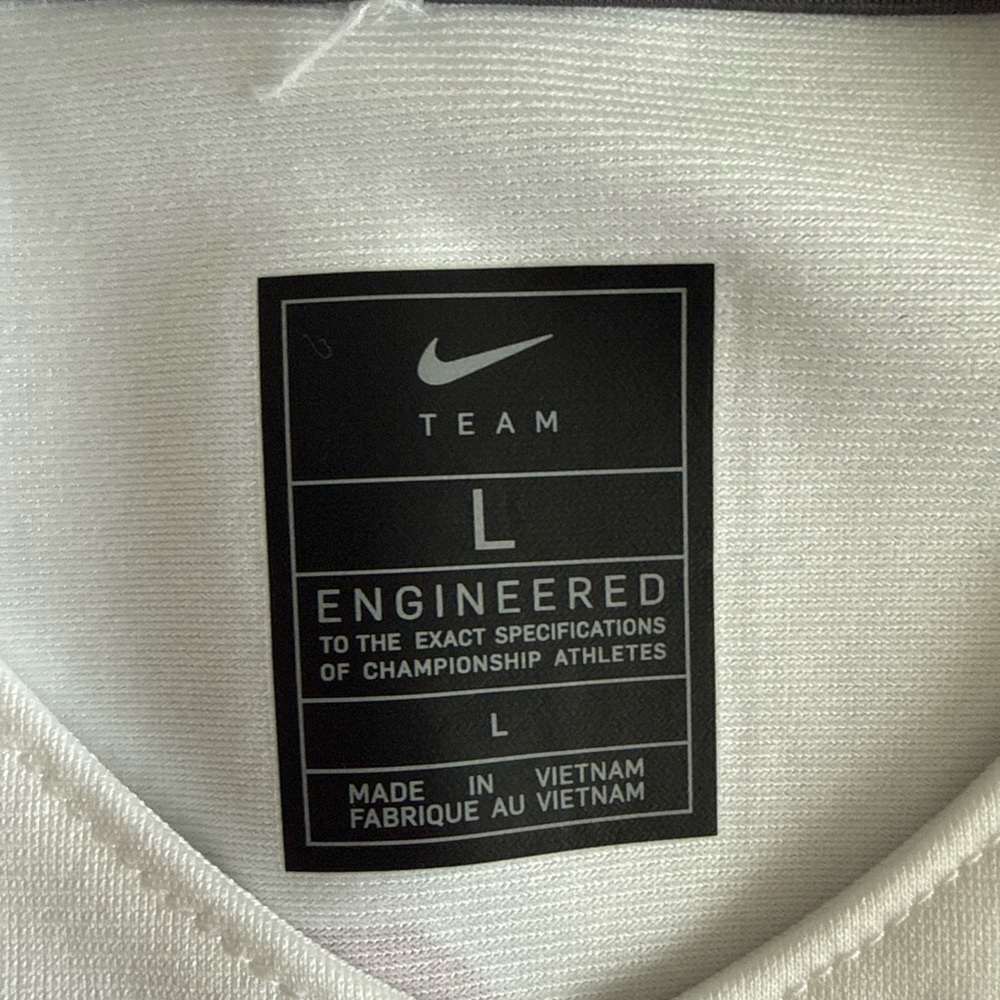 Nike Kids White and Red Jersey - Picture 4 of 6